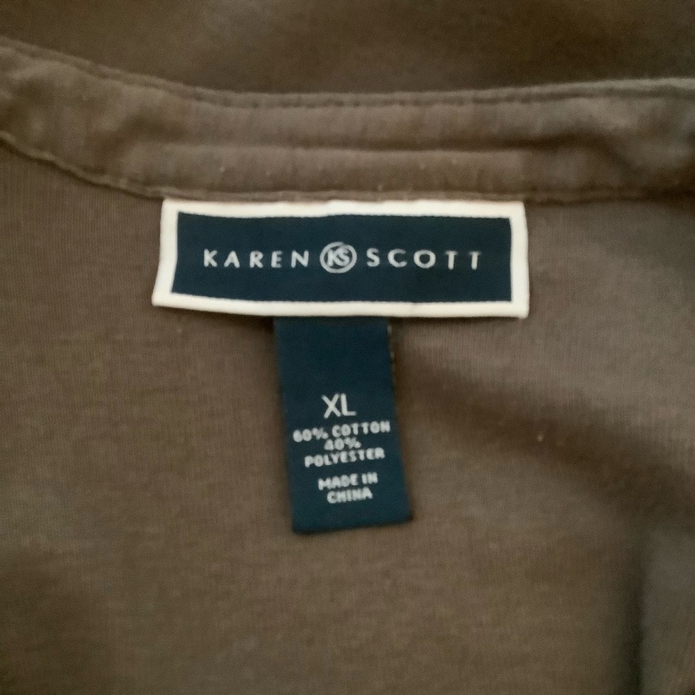 KAREN SCOTT BROWN V-NECK 3/4 SLEEVE TOP WITH PINTUCK DETAILS/ Size XL - Picture 9 of 9